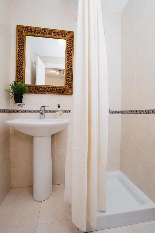 Apartamentos Lorien Milladoiro Bagian luar foto